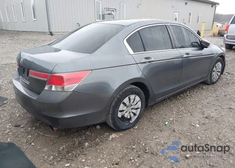 2011 Honda Accord 2.4 Lx z USA, uszkodzony, nr VIN 1HGCP2F32BA106938